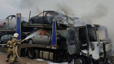 Фото - В Тольятти загорелись два автовоза с новыми Lada